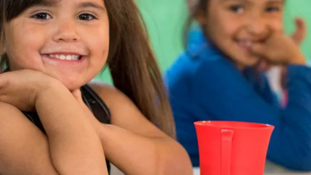 Rico y solidario jueves de la Semana del Lomito (por cada sándwich que vendan, donarán una ración de comida)