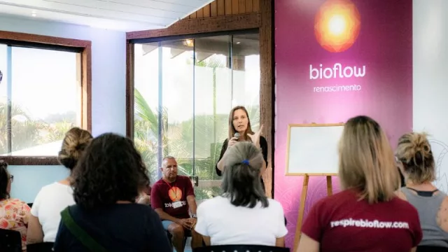 BioFlow, el método de inteligencia emocional para aliviar el estrés “respirando la vida” (cursos por 100 dólares por día)