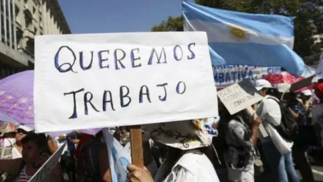 Por qué los latinos prefieren trabajar en la Florida (antes que en sus países)