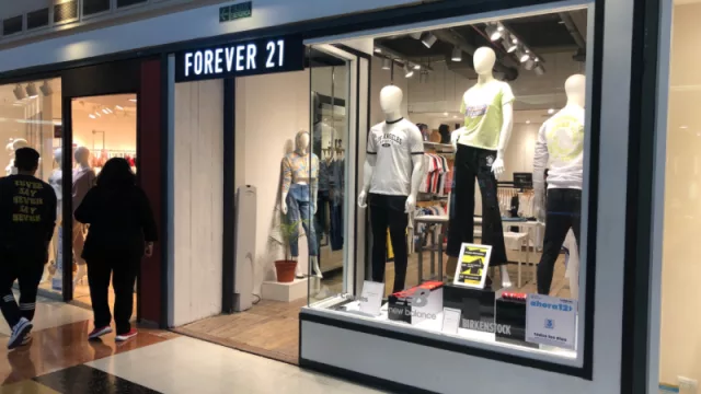 Así se veía el local de Forever 21 en Patio Olmos la semana pasada...