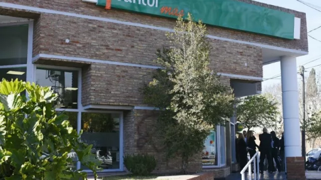 En Bancor creen que agosto será aún peor que julio (sigue el descuento de cheques al 29%)