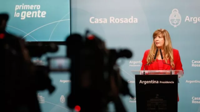 Gabriela Cerruti: “Las mujeres queremos ejercer la política en libertad”