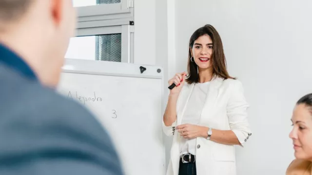 Mujeres que emprenden: 5 claves para ser más efectiva a la hora de delegar tareas
