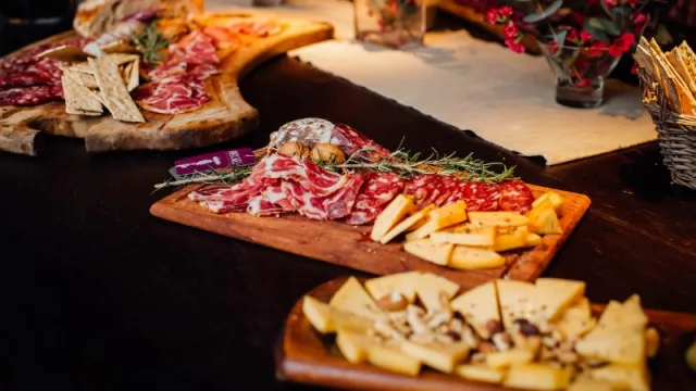 Colonia Caroya y Jesús María te invitan a comer y beber sus productos (en la Expo Delicatessen y Vinos)