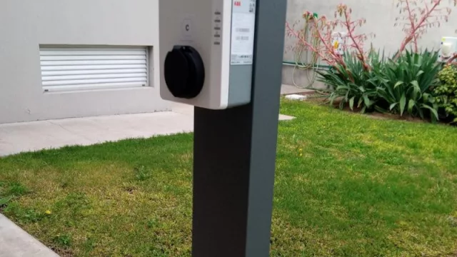 Volver al futuro: Mehcco comercializa e instala cargadores para autos eléctricos de alta calidad (planea expandirse a LatAm)