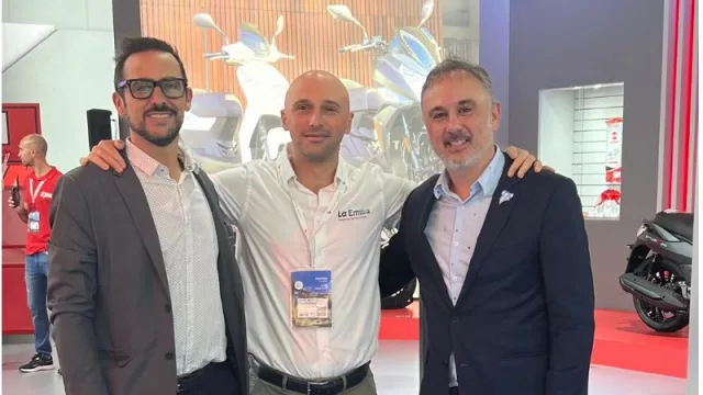 Familia Parra suma un nuevo integrante a su catálogo: motos para fomentar la sustentabilidad (Teknial, SYM y Motomel)