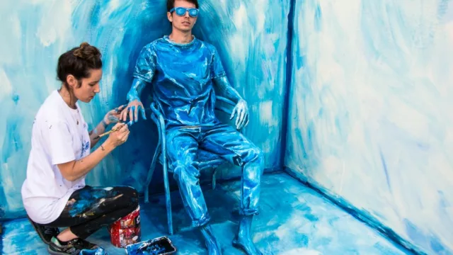 Ana Rizzi, la artista cordobesa que le pone color y dos dimensiones a tu evento