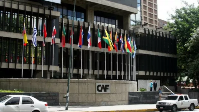 Hacia un buen puerto con una inversión de U$S 50.000 millones