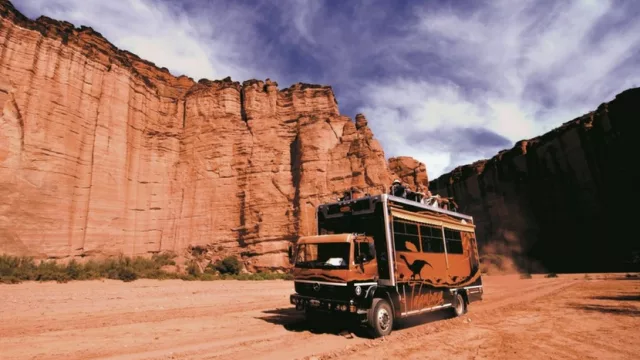 Talampaya se reposiciona con capitales cordobeses