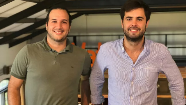 Leandro González, CVO de 25 Watss, y Christian Patiño, CEO de Coderhouse.