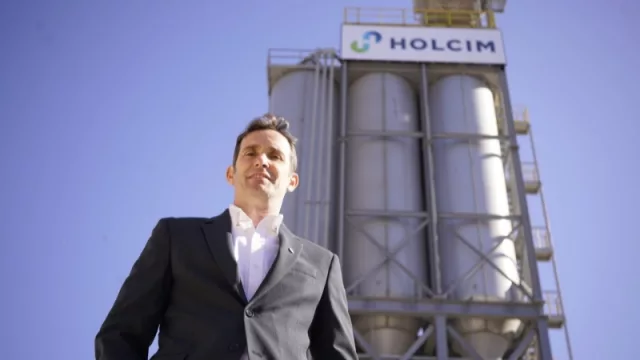 Holcim presenta Tector e inaugura su nueva planta de morteros (1.500m2 y 5 millones de dólares invertidos)