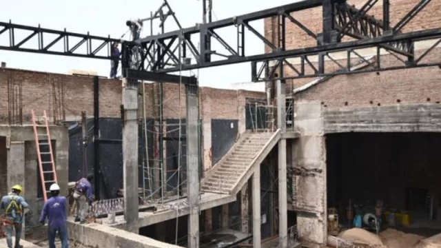 Avanza la reconstrucción de cubiertas del Teatro Comedia