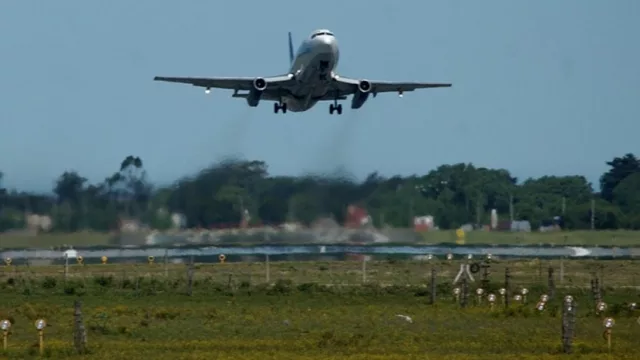 Aerolíneas Argentinas comenzará en septiembre con la ruta directa Córdoba - Mar del Plata