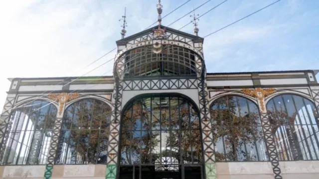 El Centro Cultural General Paz renueva su imagen con vidrios laminados de alta calidad