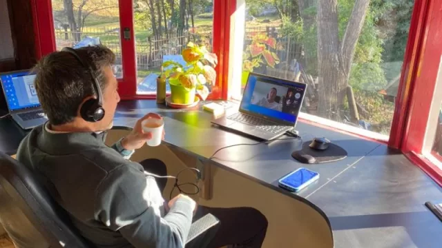 Así es Casa C en Villa General Belgrano: coworking, centro cultural (y de capacitación)