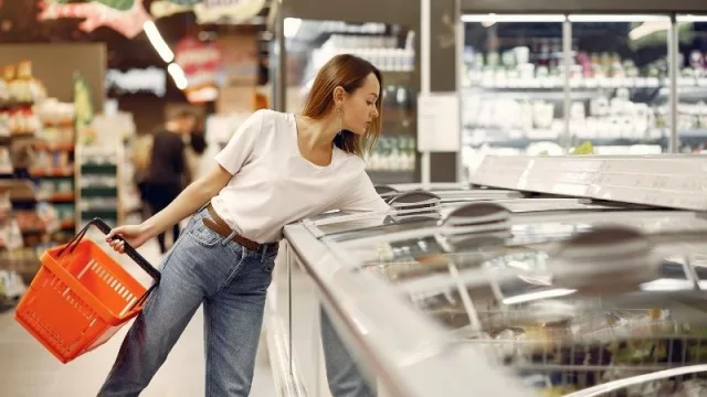 Proyectan mayor apertura del consumo en 2022 (pero con factores de riesgo)