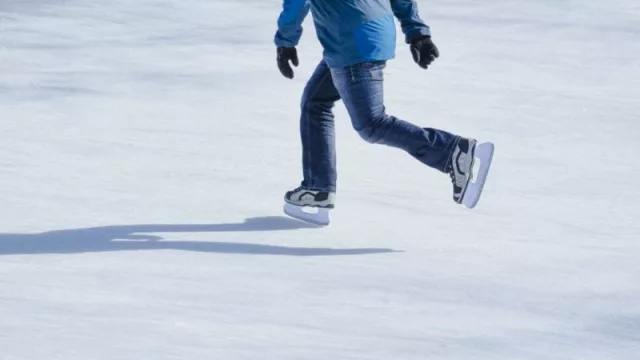 Con Quality Córdoba vuelve a tener (por unos días) una pista de patinaje sobre hielo