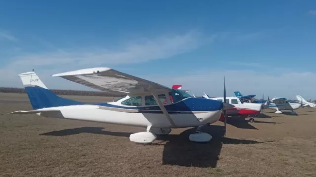 El primer Encuentro de Amigos del Aire fue una verdadera fiesta aérea (y vienen más)