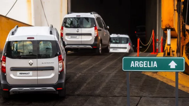 Córdoba amplía su exportación automotriz: Renault Kangoo conquista un nuevo mercado (llega a Argelia)