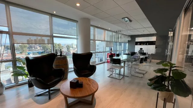 Oficinas de Brandstore en Capitalinas, Córdoba.