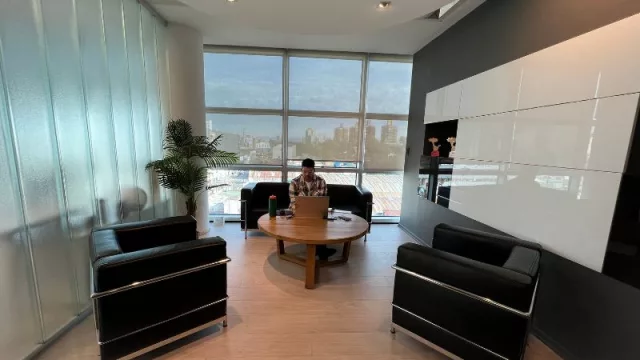 Oficinas de Brandstore en Capitalinas, Córdoba.