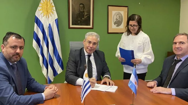 La Municipalidad de Córdoba y ANEP de Uruguay firman acuerdo de cooperación educativa