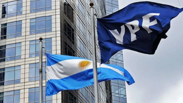 YPF abre una convocatoria para nuevos empleados con sueldos de hasta $ 700.000 (los requisitos de cómo aplicar, acá)