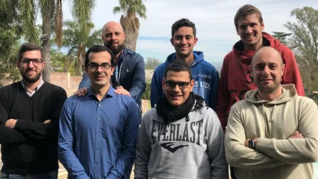 Alfred, el cordobés más productivo: atiende 3.000 consultas por día (y cobra a “comisión”, aunque es un robot)