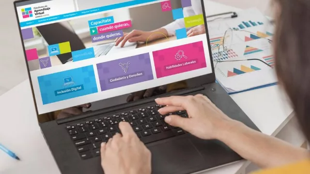 Cuatro cursos para mejorar tus habilidades digitales y conocimientos