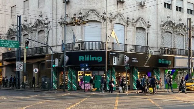 Riiing, el único retail enfocado exclusivamente en tecnología móvil, abre su local Nº 22 en Córdoba (y con este llega a los 70 en todo el país)