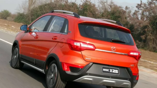 BAIC (la socia china de Mercedes Benz) desembarca en Córdoba de la mano de Edgardo Fernández Favarón