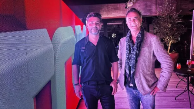 Vitnik vuelve a las pasarelas: 20 años, 17.000 revendedores y grandes planes ("Estamos construyendo una empresa para muchas décadas")