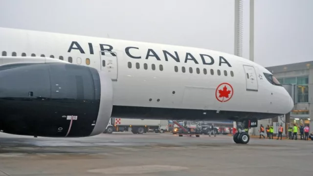 Buenos Aires - Toronto sin escalas (3 veces por semana) con Air Canada (y en sus Dreamliner)