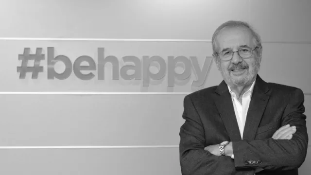 Néstor García Díaz, presidente.