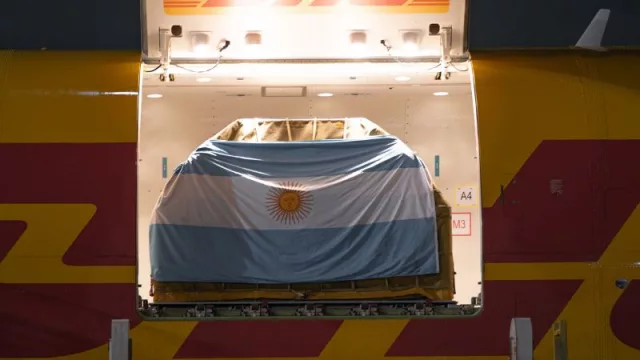 El tránsito aéreo de carga toma un envión(azo): DHL Express empieza a volar directo entre Argentina y Estados Unidos