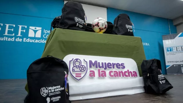 Conmebol destacó la creciente presencia de mujeres en el fútbol de alta competencia.