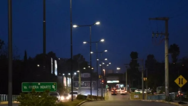 La ciudad ya tiene 10.000 luminarias LED (y va por otras 21.000) con un ahorro del 50% (unos $ 40 palos al año)