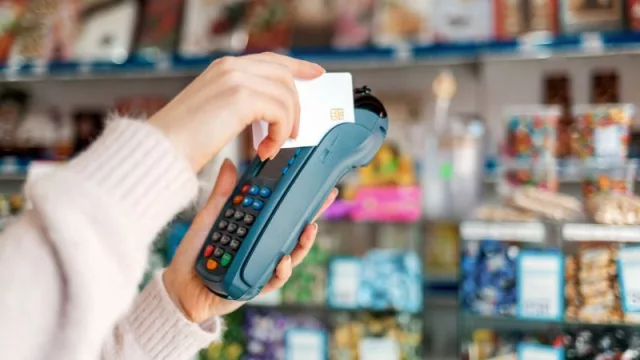 Devolución del IVA a compras con débito: cómo saber si puedo acceder al descuento