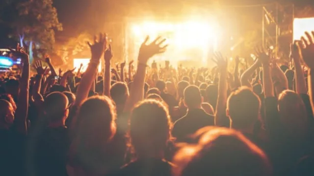 ¡Ya llegó la primavera! Se esperan 30 mil jóvenes en Potrero (música, food trucks y"fuerte cuidado del medioambiente")