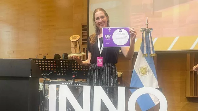 Colonia Caroya comienza a producir “harina de uva”, un alimento nacido de la economía circular (y premiado por el MinCyT)