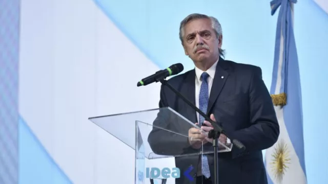 "Para qué me invitan si saben como me pongo": Alberto Fernández defendió su gobierno durante una larga hora en Idea