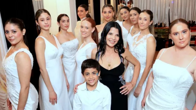 Vestidos de novia (second hand) por $ 20.000 en Córdoba: VA Studio Boutique los ofrece