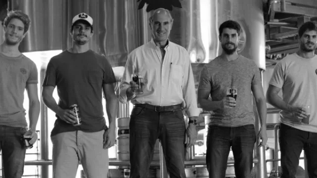 Peñón del Águila a toda máquina: camino a 18 locales y con planes de pasar a 400.000 litros/mes