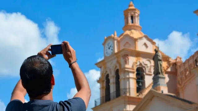 La ronda de negoción convocó a unos 15 operadores locales.