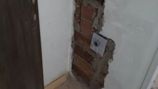 En cada unidad hubo que realizar la instalación para los lavarropas. El proyecto original preveía un gran lavadero en el subsuelo, como los edificios americanos.