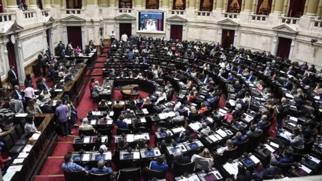 Algunos se van, otros apuestan a quedarse (estos son los 9 diputados por Córdoba a los que se les vence el mandato)