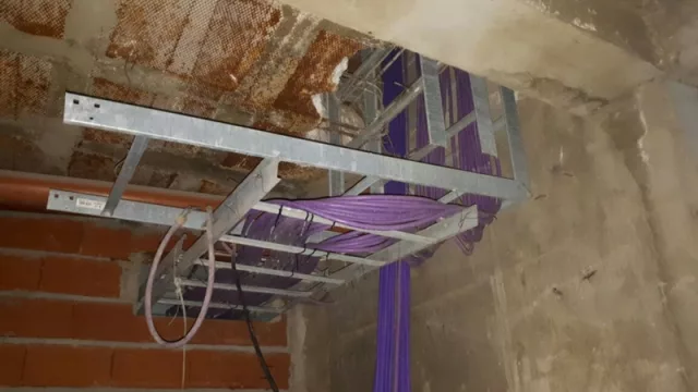 "Metro a metro", así dicen desde Satsa que están intentando terminar la primera torre.