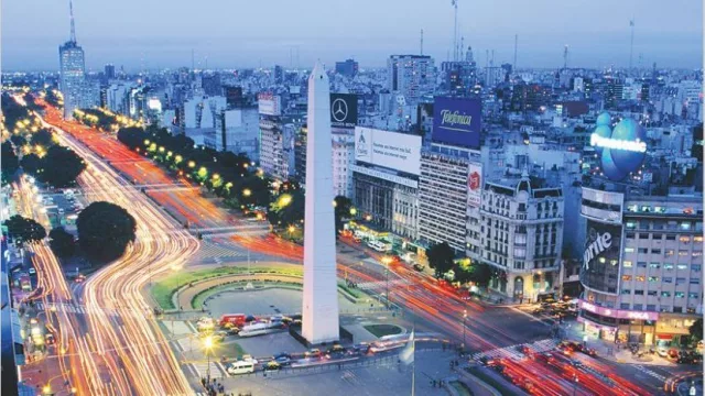Buenos Aires mejoró un escalón y desplazó a Santiago de Chile en calidad de vida regional