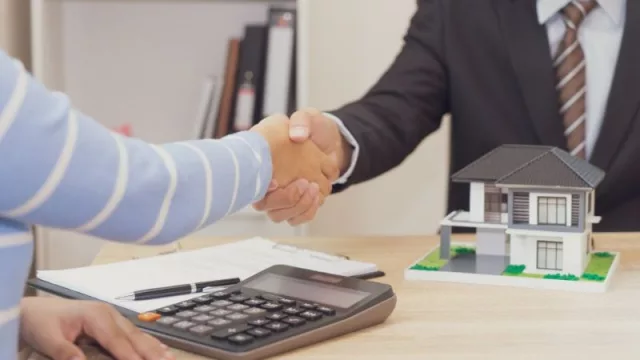 Si hay crisis, que no se note: la venta de inmuebles (no financiada) crece más de 200% en un año