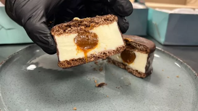 Nuevos alfajores helados.